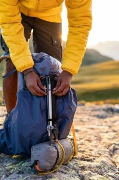 Backpacks & Bags Forclaz Men's MT900 UL Backpacking 50 + 10 L Backpack