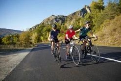 Hot Sale π Shirts Triban 100, Short Sleeved Moisture-Wicking Cycling Jersey, π© Women's β 34 Shirts Triban 100, Short Sleeved Moisture-Wicking Cycling Jersey, Women's